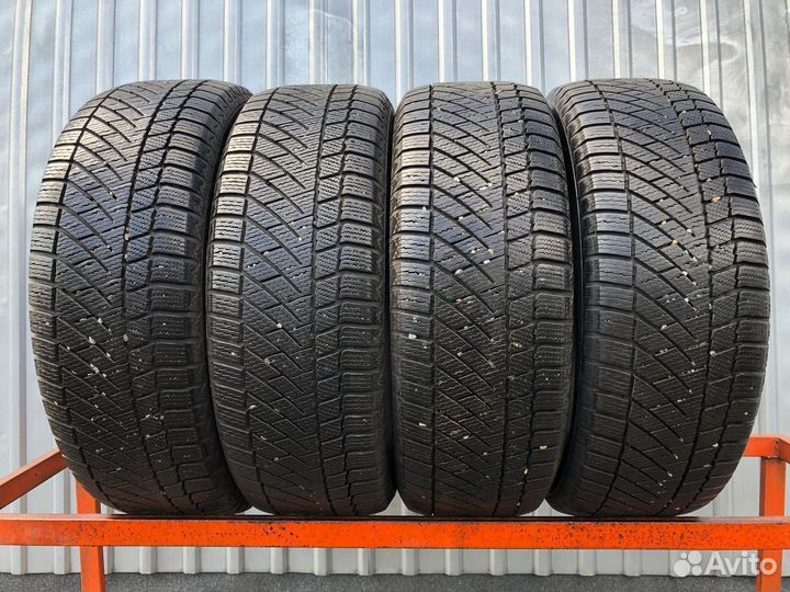 Continental ContiVikingContact 6 215/60 R17