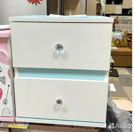 Кровать, шкаф, тумба, пуф- за все: