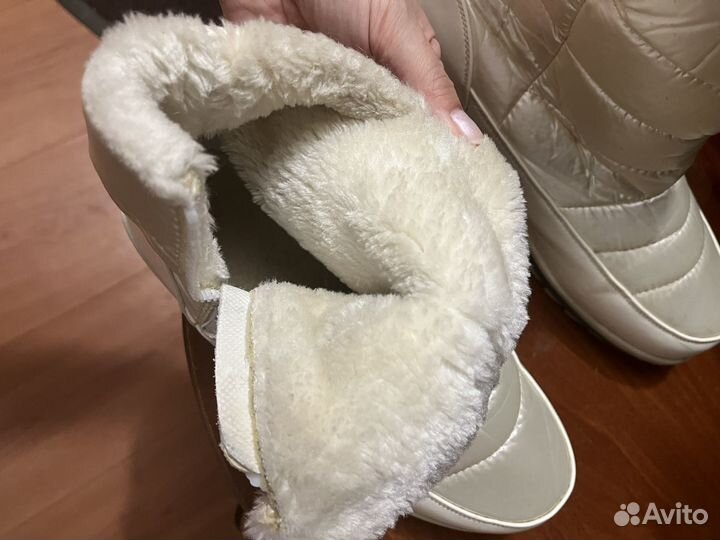 Дутики женские