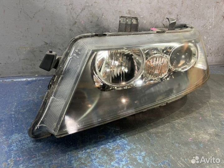 Фара ксенон левая Honda Accord 7 CL Рест