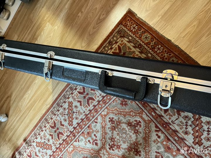 Кейс для бас гитары