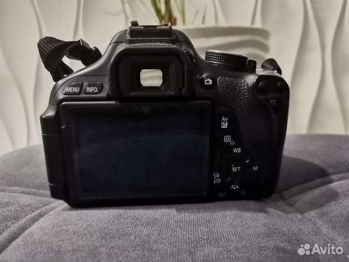 Зеркальный фотоаппарат canon 600d