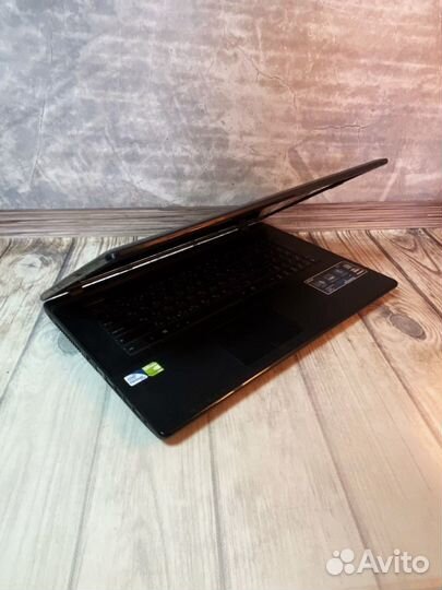 Ноутбук Asus / Pentium N2020 / 6gb DDR4