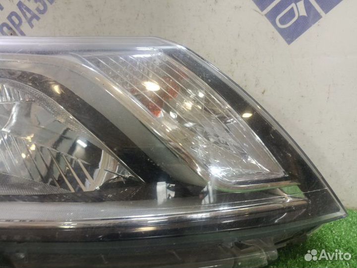 Фара передняя правая Kia Rio 3 седан 1.6 G4FC 2011