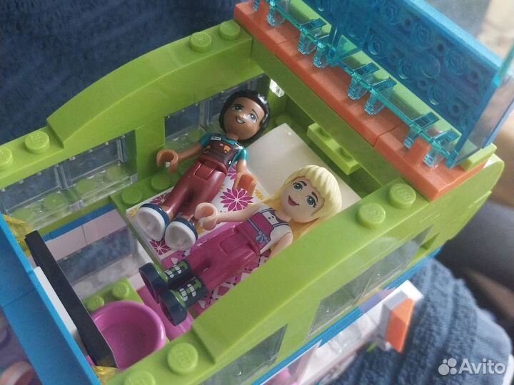 Лего дом на колёсах