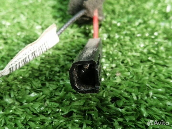 Антенна правая Chevrolet Cobalt 2013