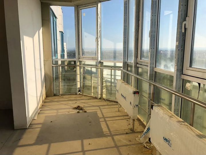 3-к. квартира, 134 м², 21/22 эт.