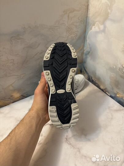 Кроссовки Bona 36 размер