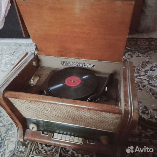 Ламповая радиола
