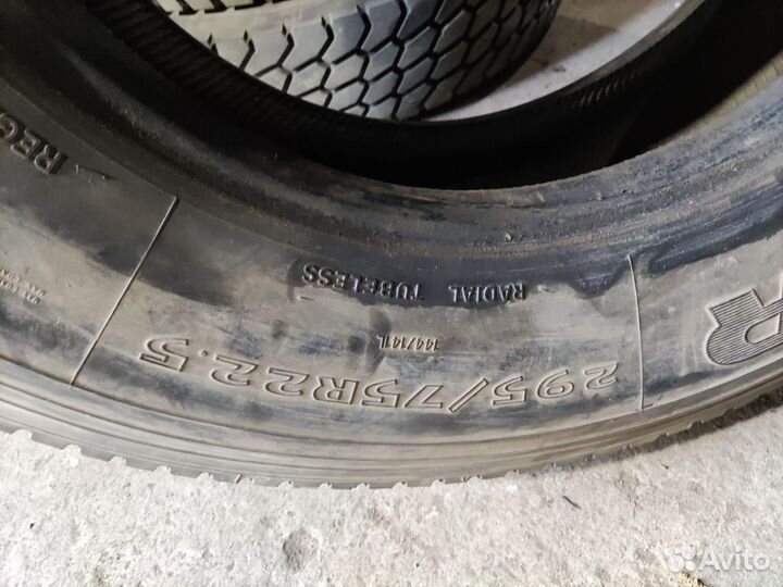 Грузовая шина бу 295 75 R22.5 Goodyear