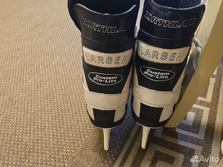 Коньки хоккейные 43 размерlarsen