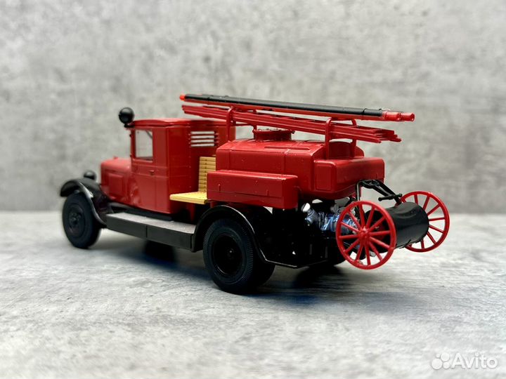 Модель пожарная машина зис 5 пмз 2 DeA 1:43