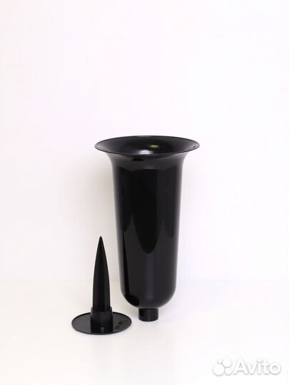 Ваза ритуальная 37 см, с колышком