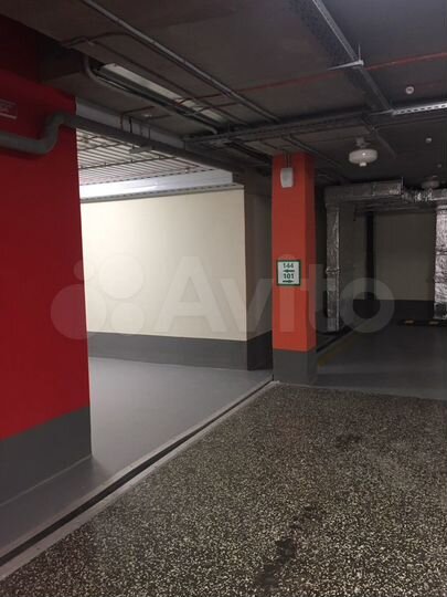 Машиноместо, 18 м²