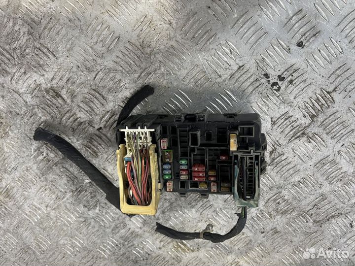 Салонный блок предохранителей GM 23418064