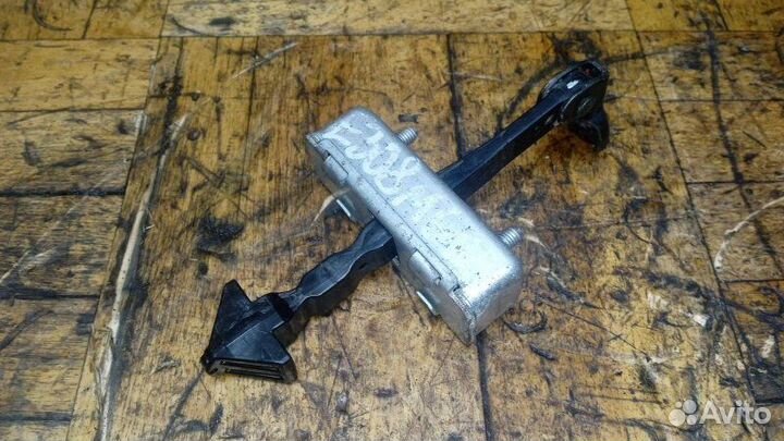 Ограничитель двери задний левый Mazda 6 GJ