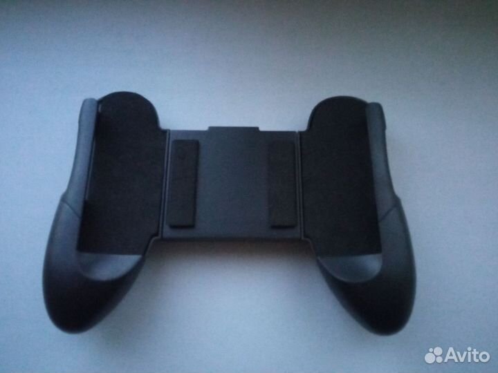 Игровой чехол-джостик для телефона