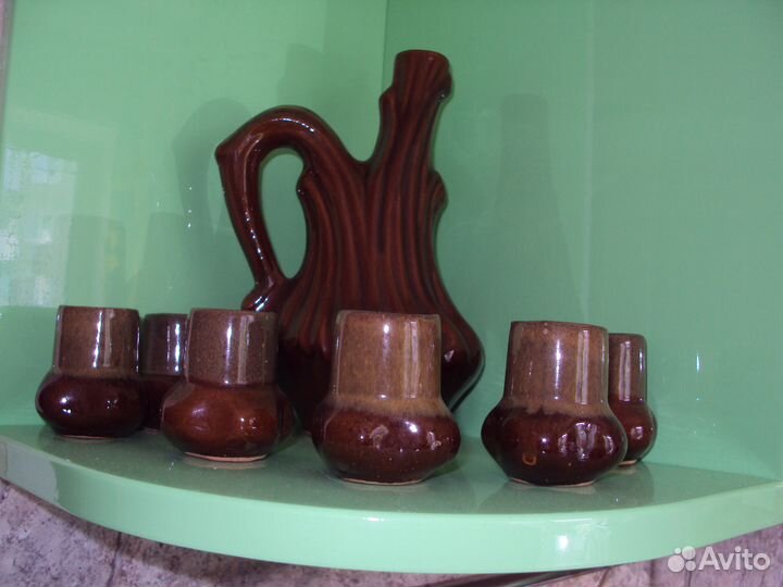 Кружки керамические и много другой посуды