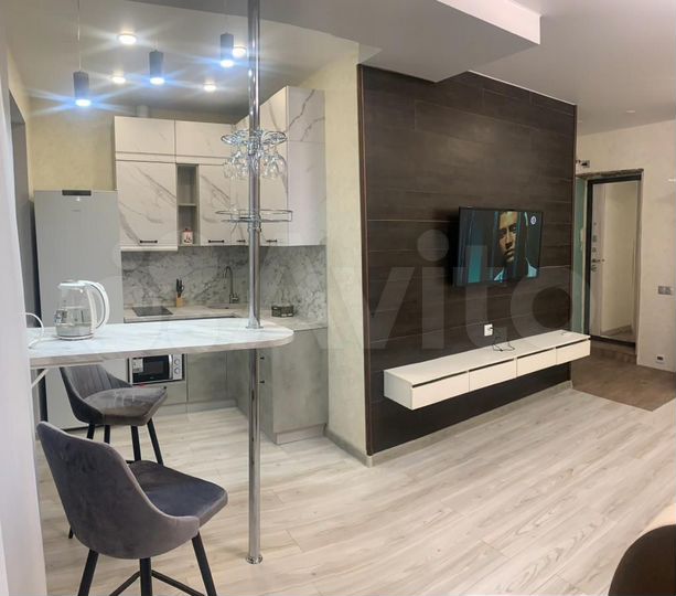 2-к. квартира, 42 м², 2/4 эт.