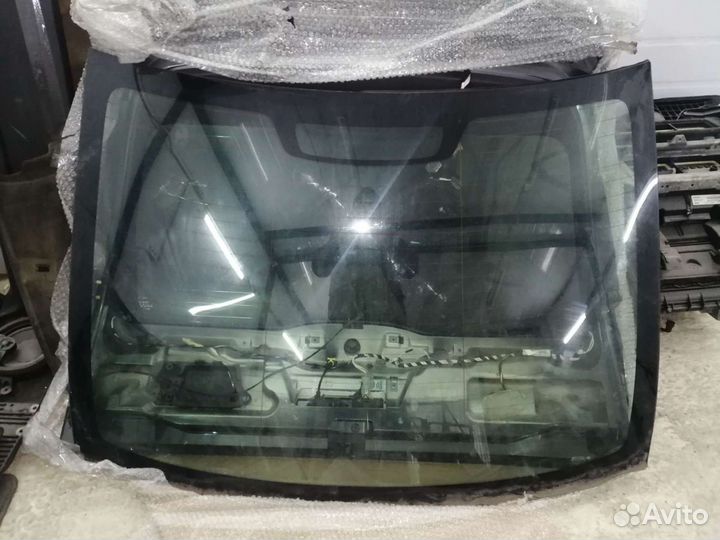 Задний стекло на Volvo S 80 ll