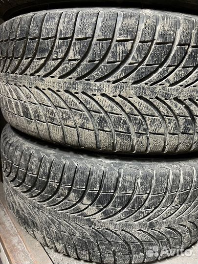 Michelin X-Ice North 2 255/50 R19