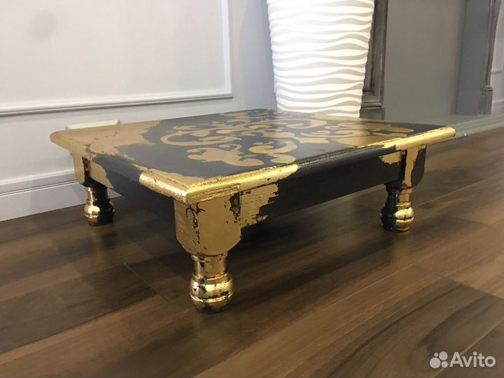 Журнальный столик дизайнерский