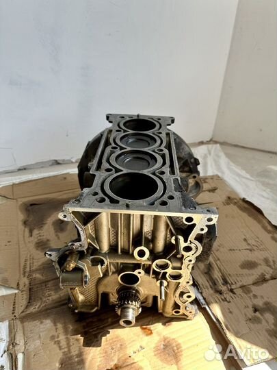 Блок двигателя шорт блок M274
