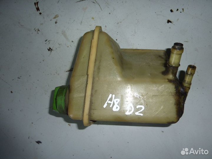Audi A8 D2 бачек гидроусилителя руля гура