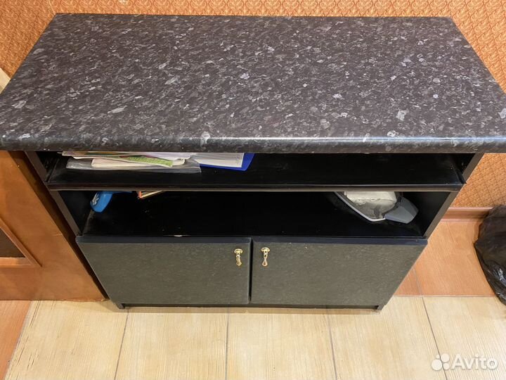 Тумба под телевизор, аквариум