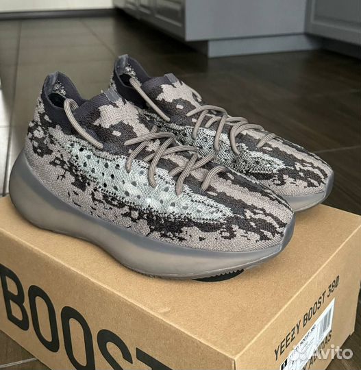 Кроссовки adidas yeezy boost 380