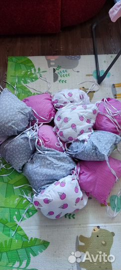 Бортики в кроватку