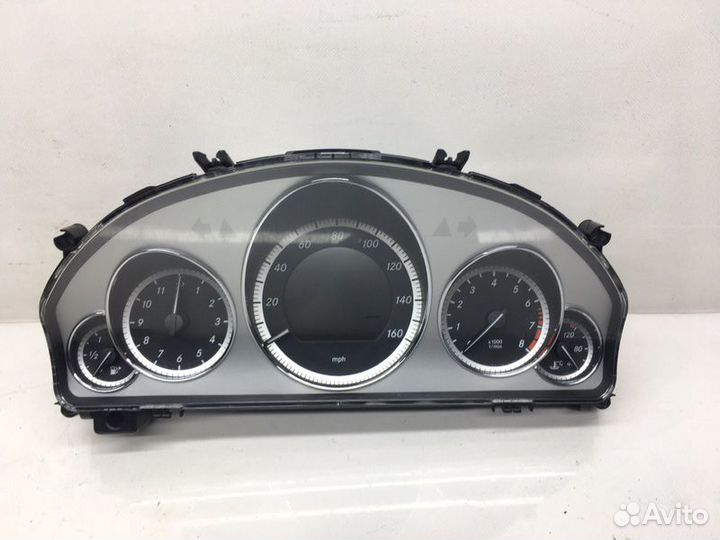 Щиток приборов Mercedes-Benz E W212 3.5 2010