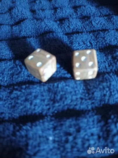 Кубики из кости мамонта