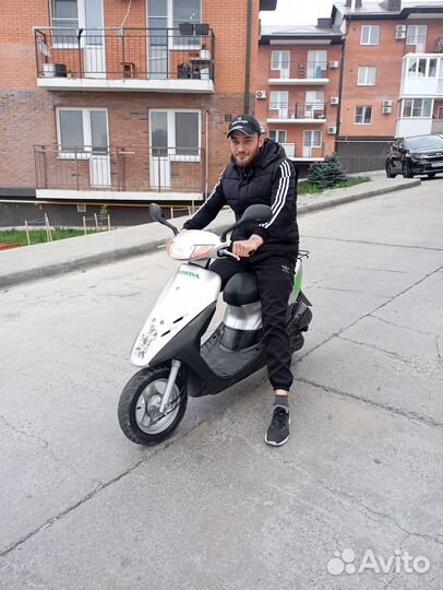 Скутер Honda dio