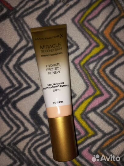 Тональная основа max factor