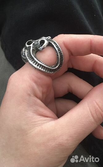 Кольцо череп перстень