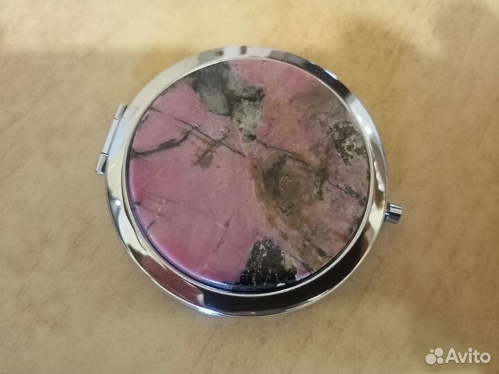 Зеркальце карманное