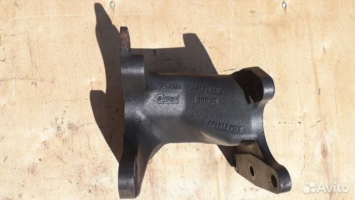 Кранштейн гидроусилителя Mercedes Benz Actros