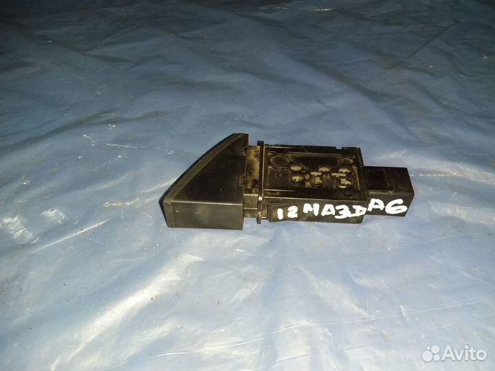 Кнопка аварийки Mazda 6 GH 7 по 12 год