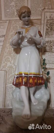 Фарфоровые статуэтки