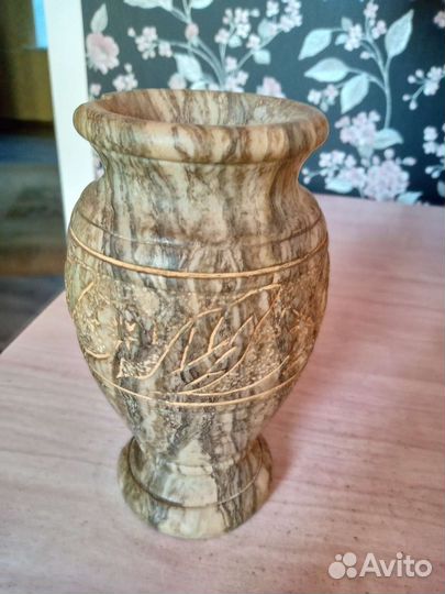 Старинная вазочка