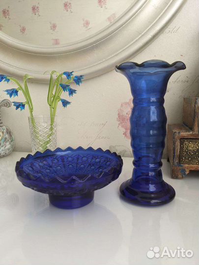 Ваза синее стекло