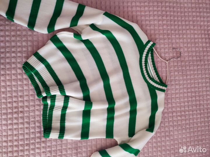 Свитер женский в полоску