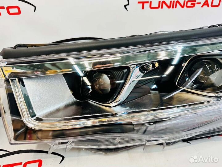 Фары Toyota Highlander (XU 50 ) X6413