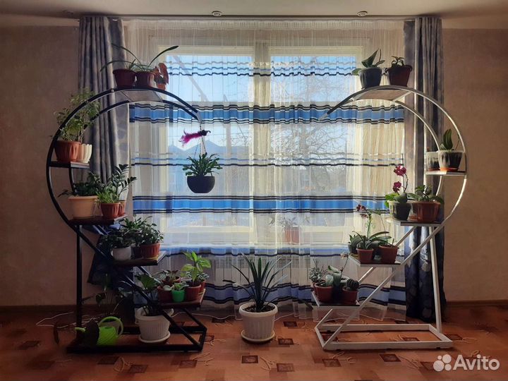 Полка для цветов