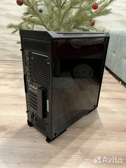 Корпус MSI Gungnir 100P