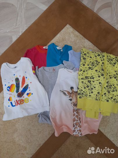 Кофточки на девочку размер 128 пакетом
