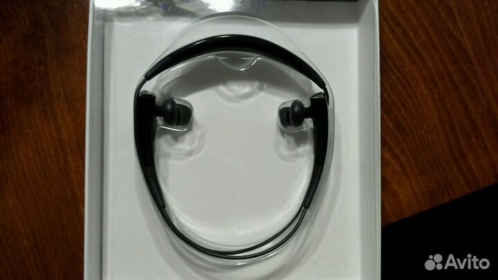 Стереогарнитура Bluetooth samsung (Gear circle)