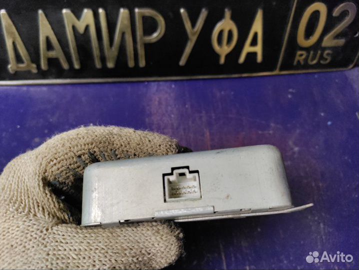 Блок управления рулевой рейкой Subaru Legacy BE5