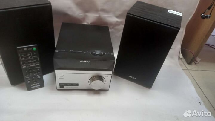 Музыкальный центр sony